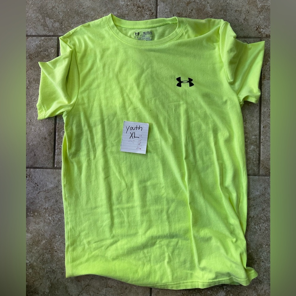 Under Armour dry fit T-shirt